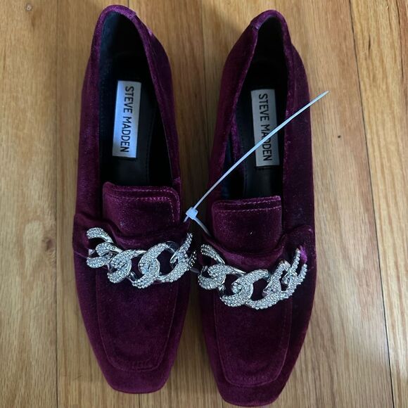 Steve Madden | Rilynn Chain Velvet Loafer - Picture 2 of 5